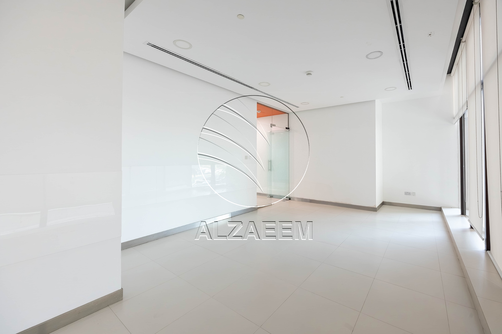 √ Fitted – Spacious Showroom| Ideal Business Location √