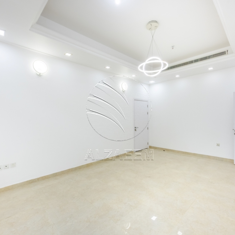 √9BR Multiple Approved Uses | Residential Allowed√