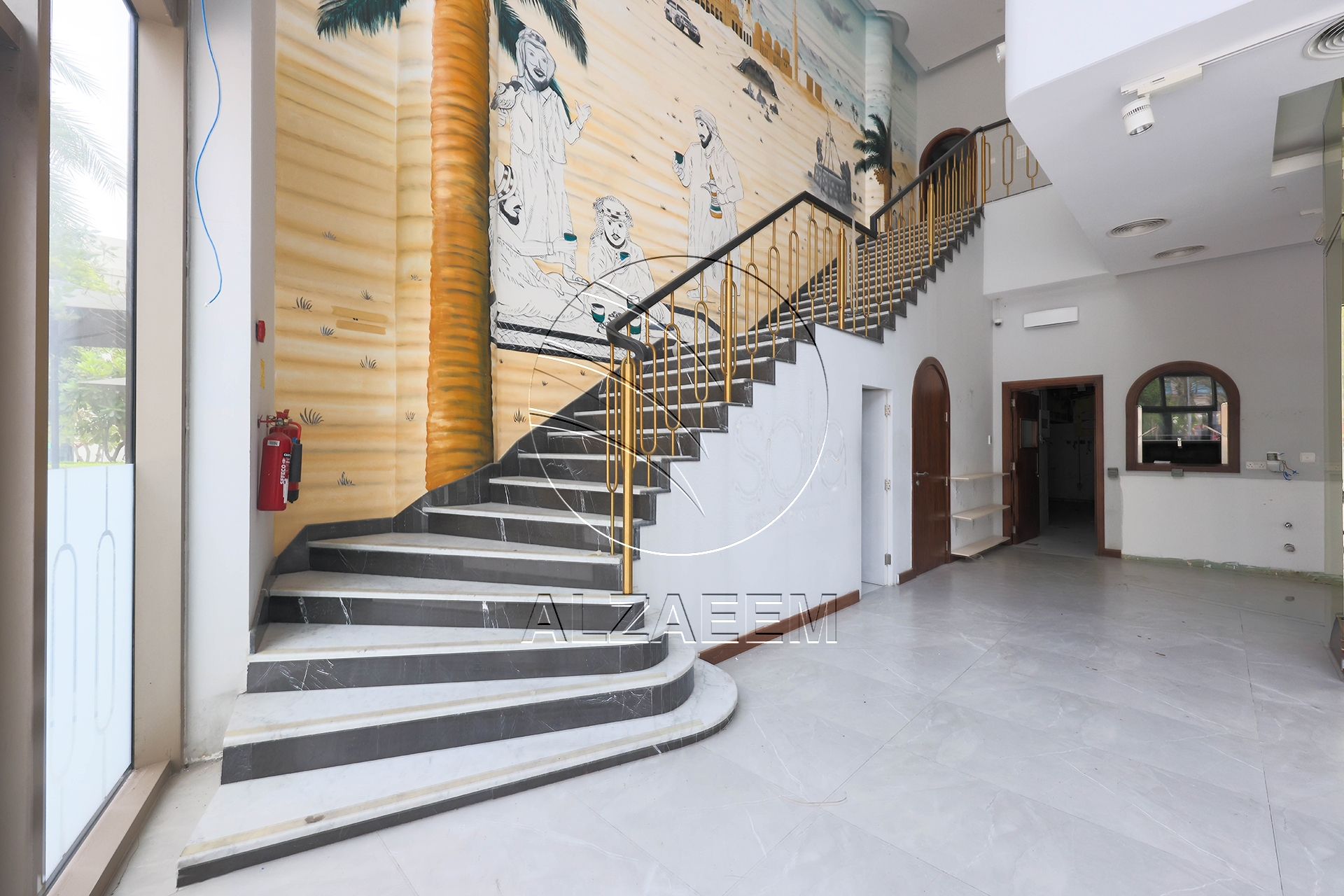 Spacious Retail/Showroom Space in a Prime Location