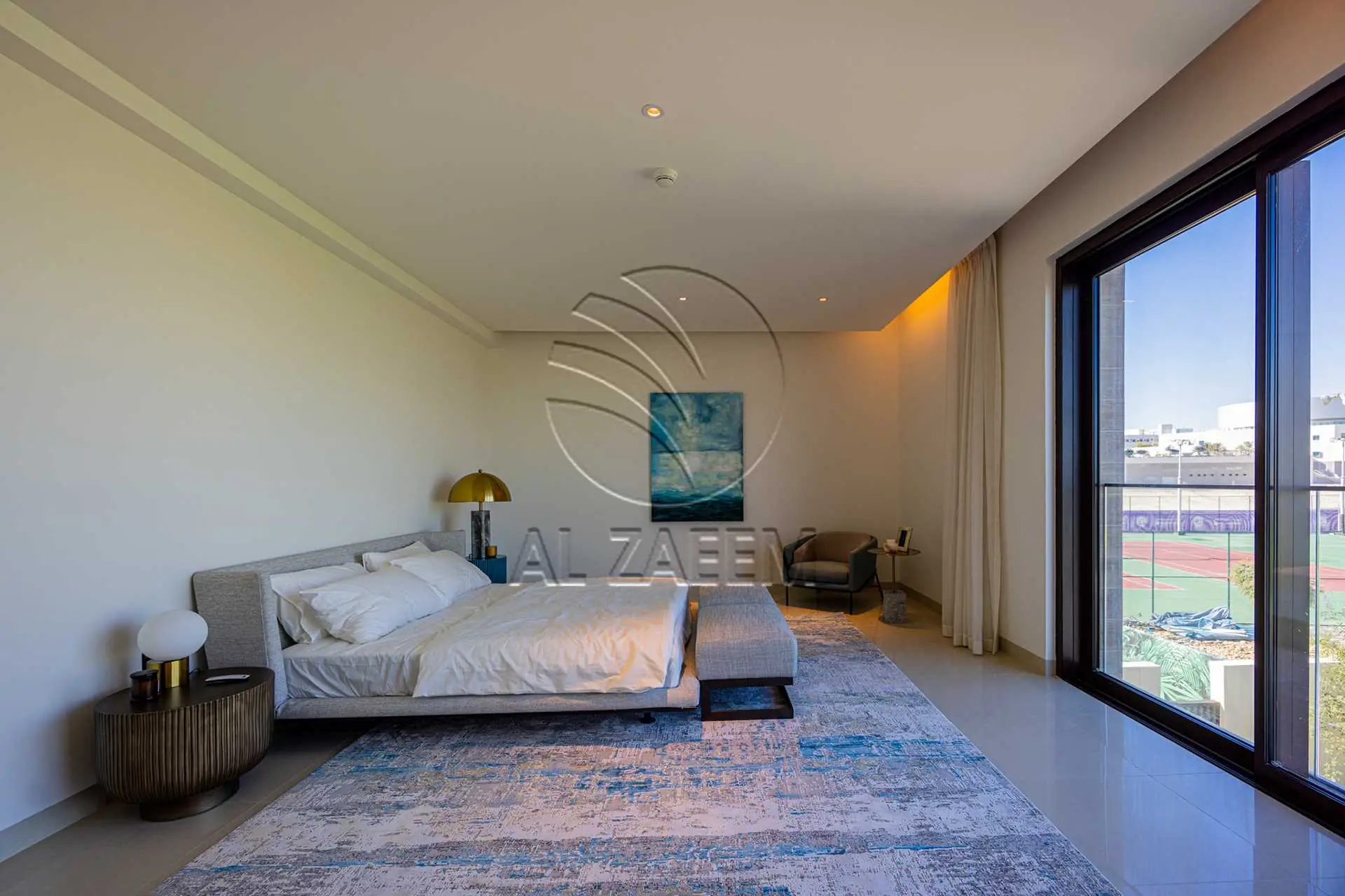 √ Single Row Corner | High Ceiling | HOT DEAL √