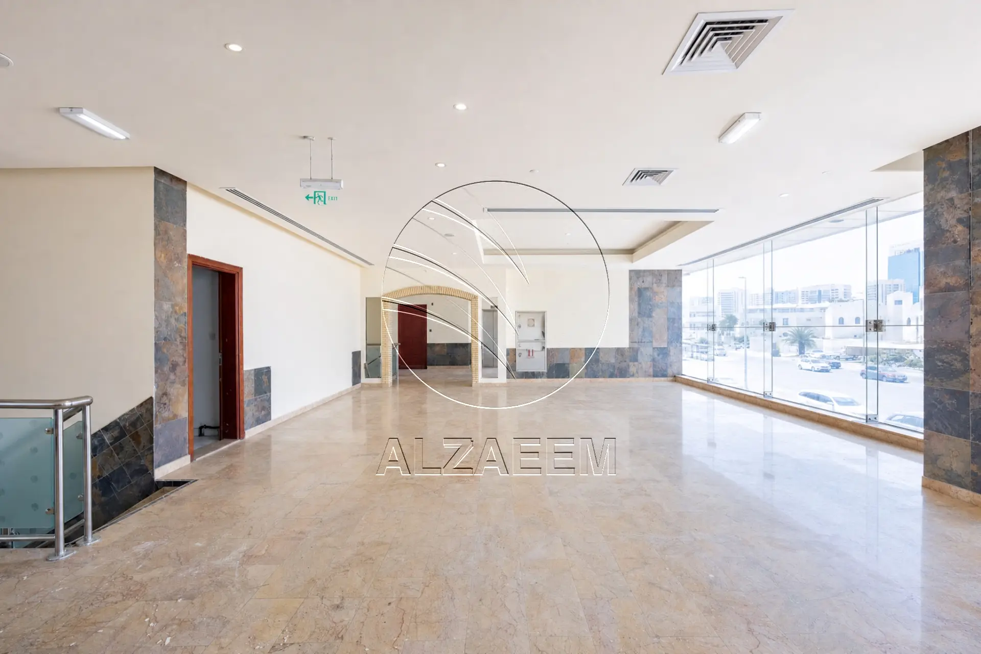 √ VACANT SHOW ROOM | 3 Floors | Up to 4 Payments √