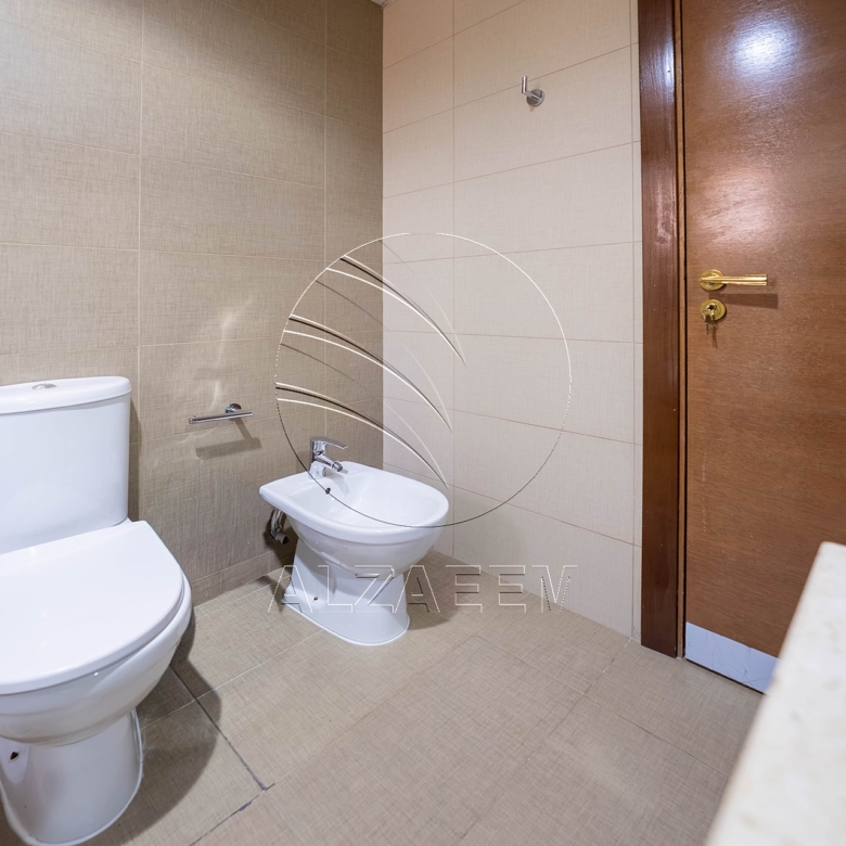 Single Row | Upgraded 5BR Villa | Pool and Garden