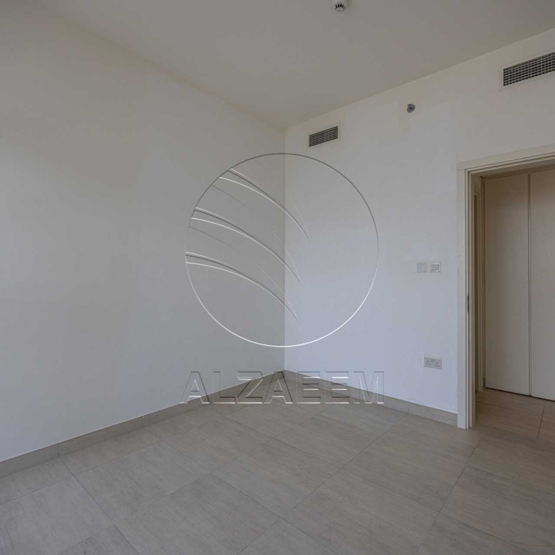 HOT DEAL! Vacant | High Level | Sea View