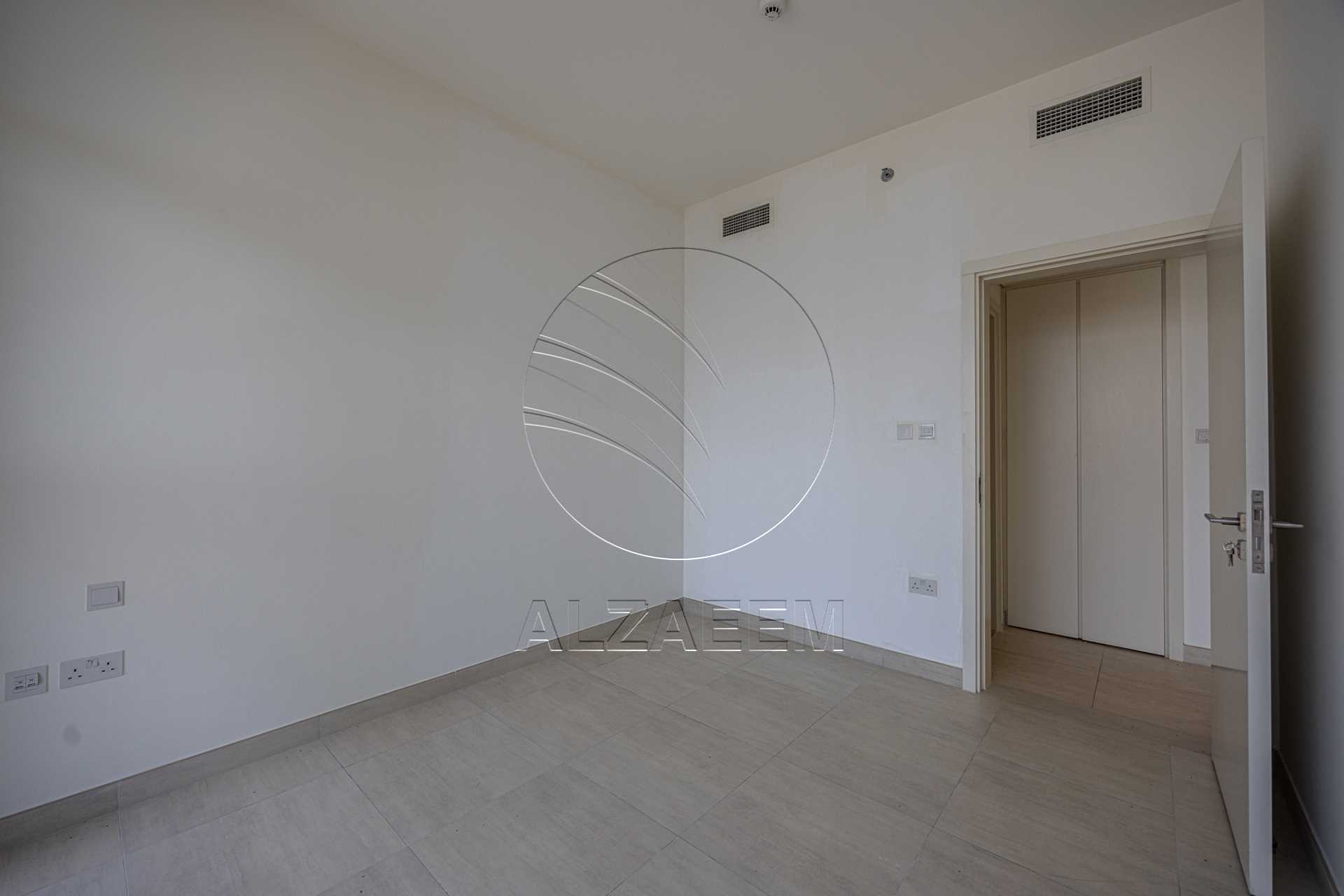 HOT DEAL! Vacant | High Level | Sea View
