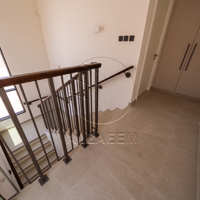 √EXCLUSIVE! | Spacious Plot! Prime Location√