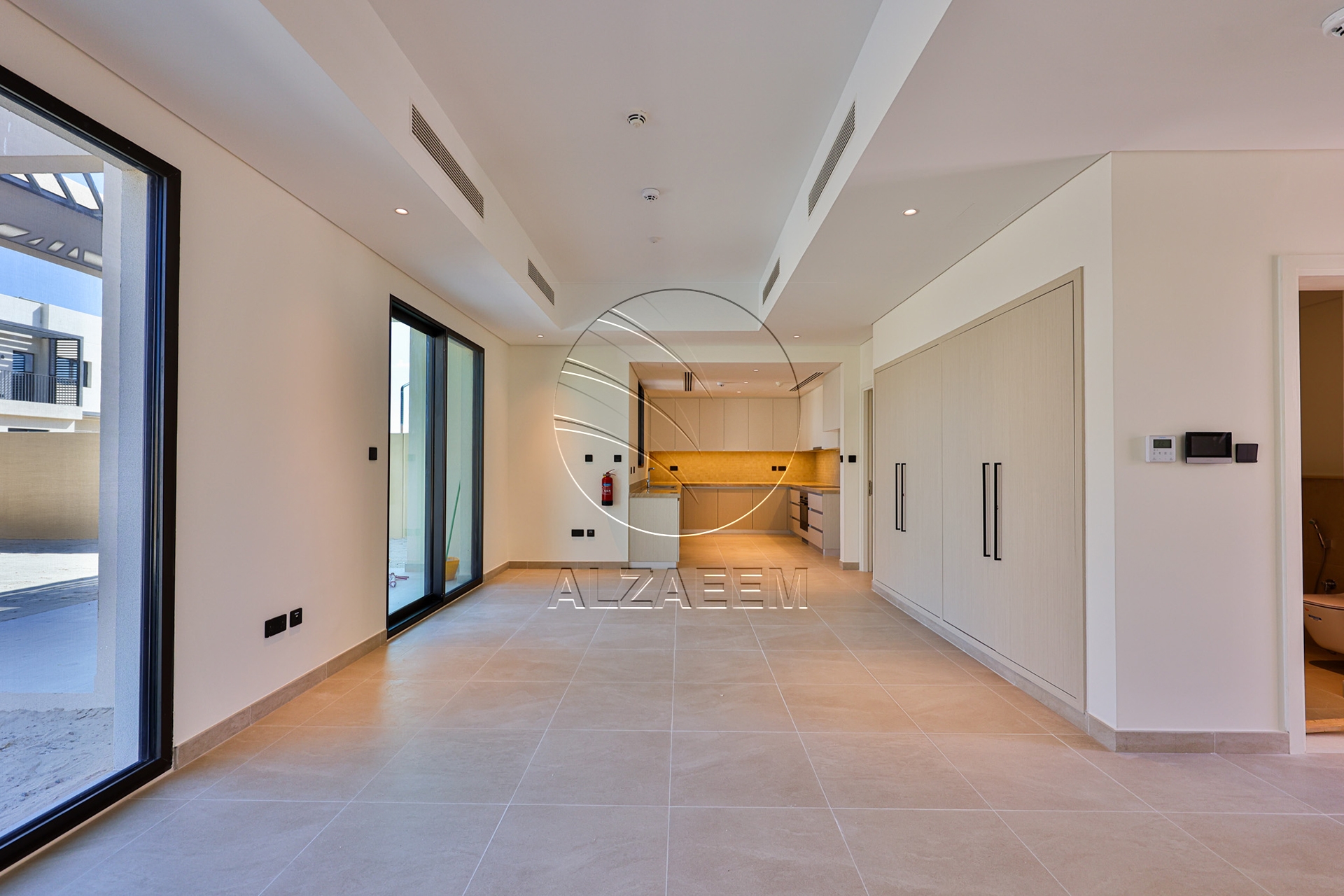 √Single Row End Villa | Steps away from the Park√