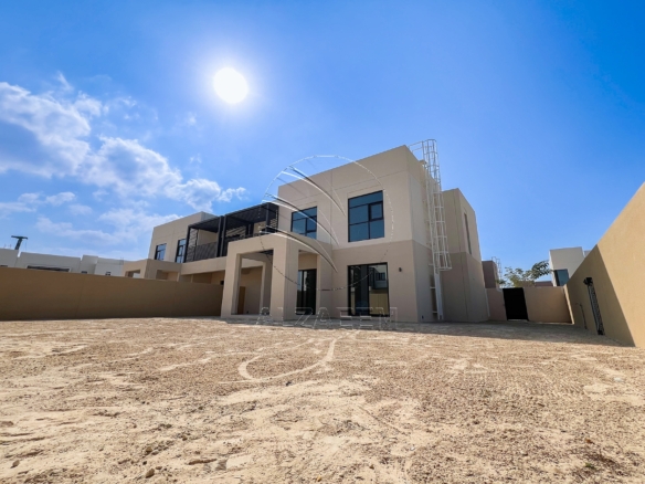 √UPCOMING! End Unit | Big Plot | Prime Location√