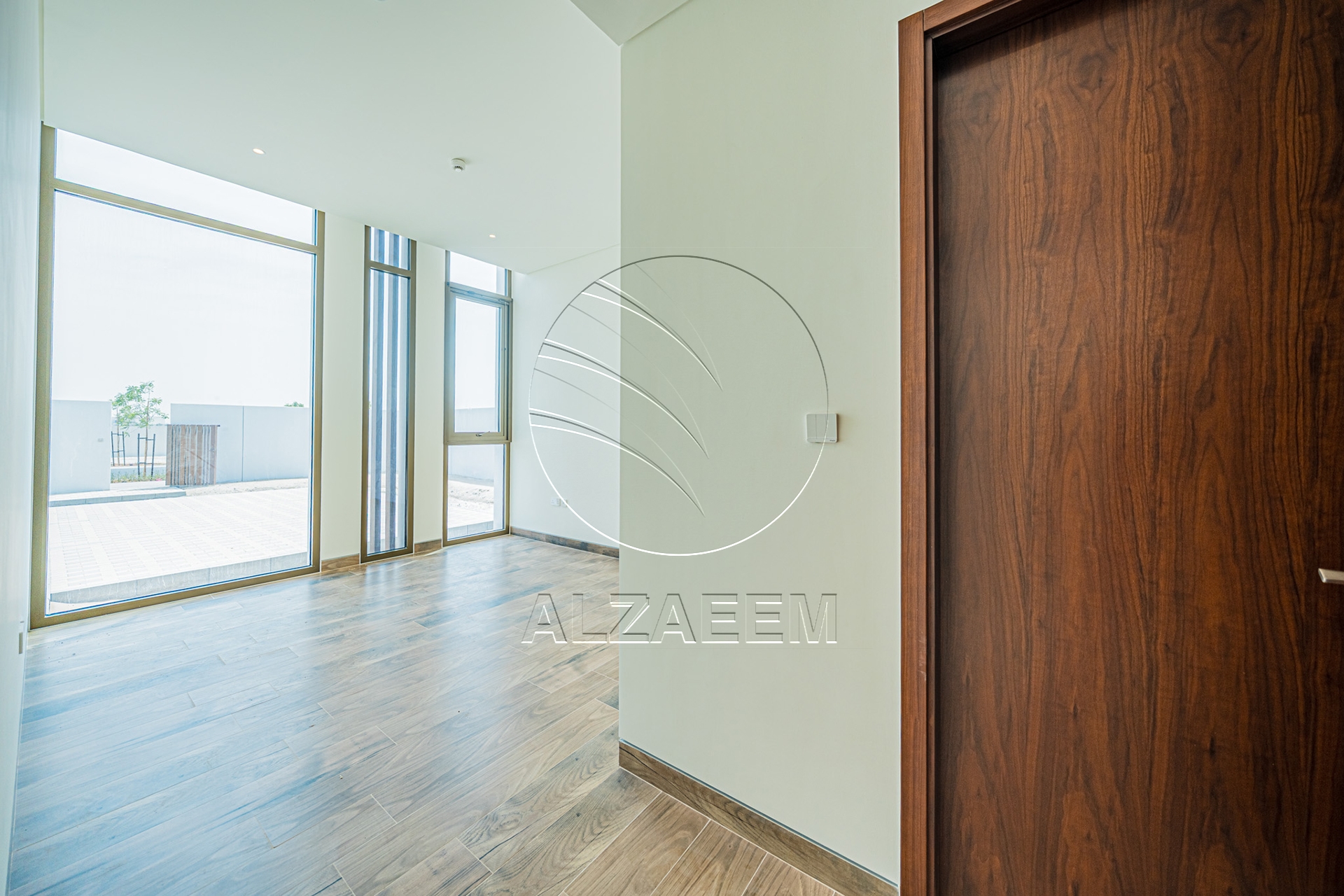 √Corner | Single Row | Big Plot Size | 5BR SELECT√