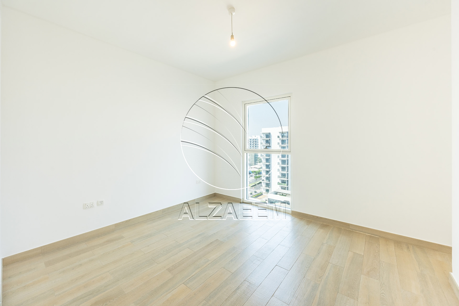 √ Full Canal View | HIGH LEVEL | VACANT √