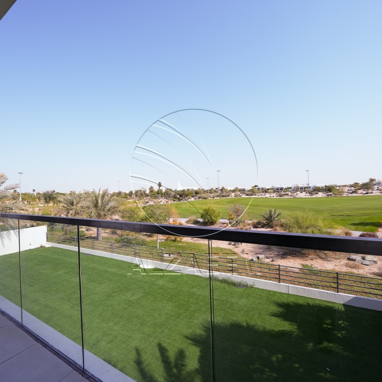 Golf Course View Villa + 1047Sqm Landscaped Plot