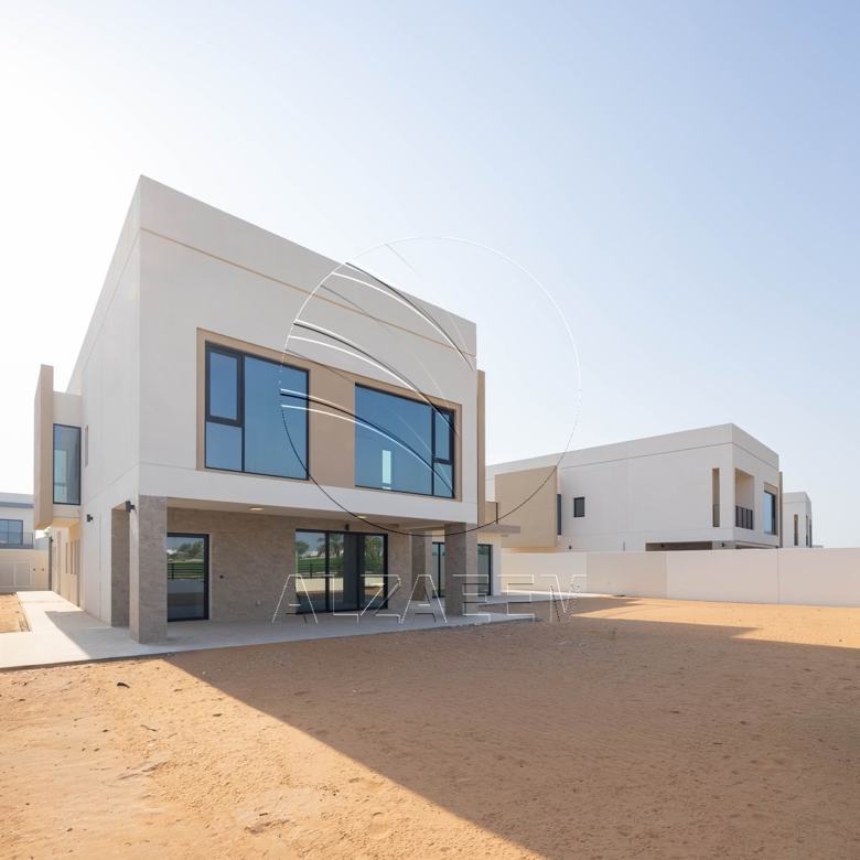 √ Single Row Villa | Golf Course View | VACANT √