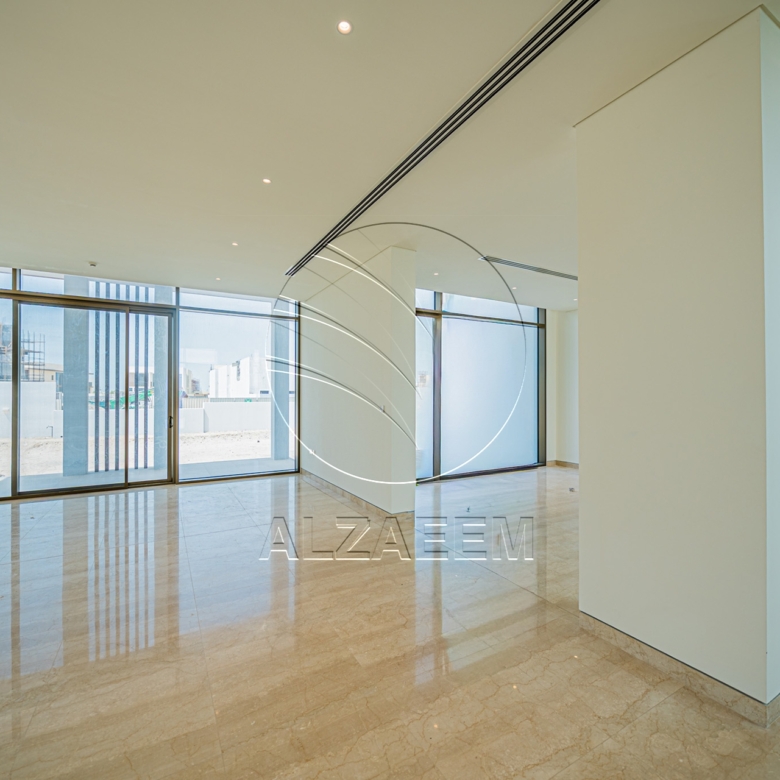 √Corner | Single Row | Big Plot Size | 5BR SELECT√