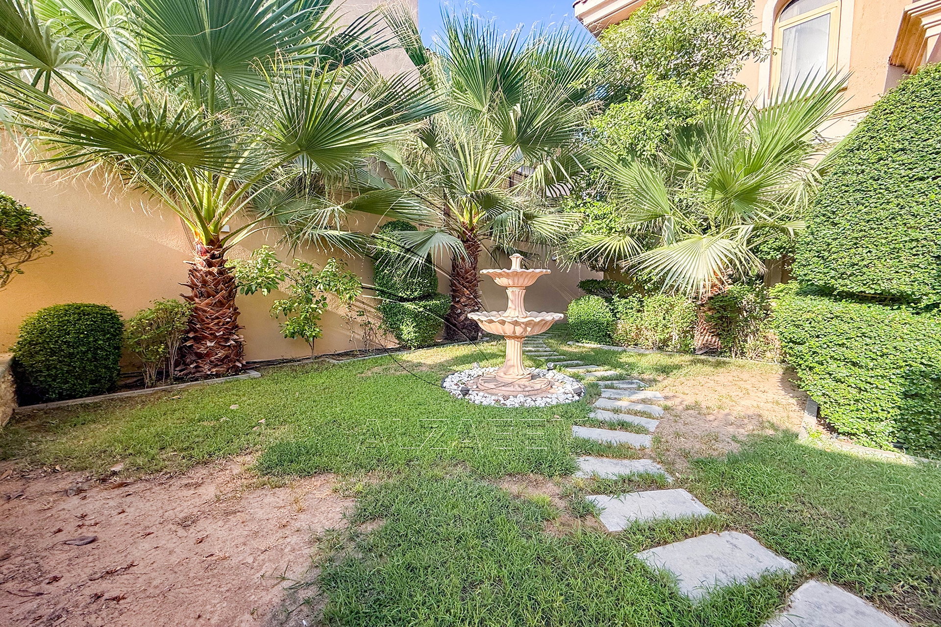 Single Row | Upgraded 5BR Villa | Pool and Garden