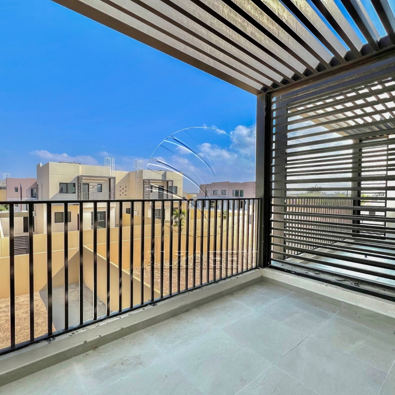 √UPCOMING! End Unit | Big Plot | Prime Location√