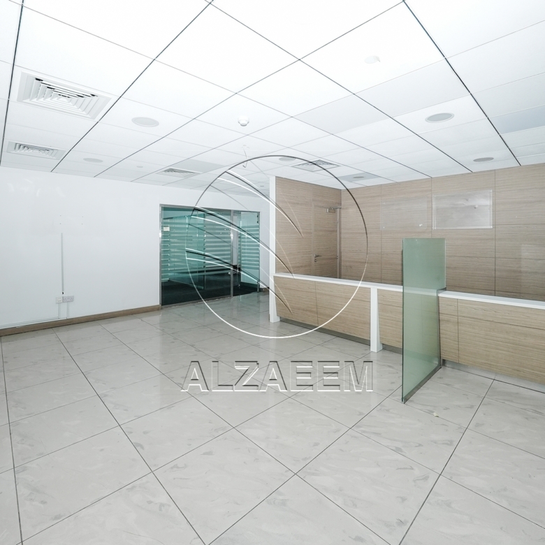 √Prime Showroom+Basement + 2 Mezzanine Levels √