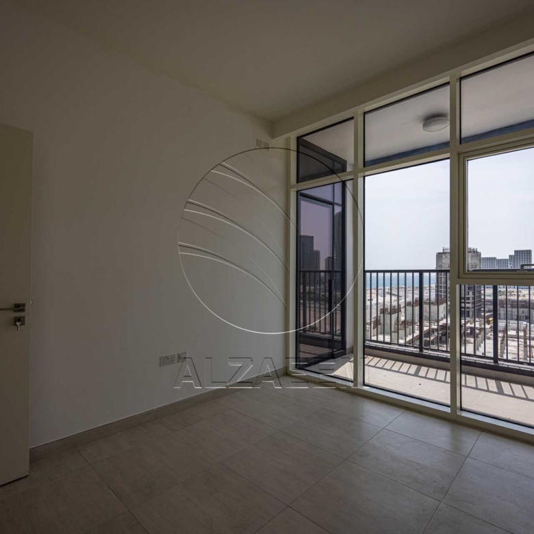 HOT DEAL! Vacant | High Level | Sea View