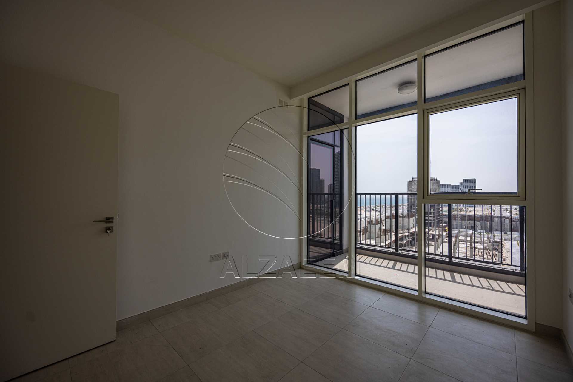HOT DEAL! Vacant | High Level | Sea View