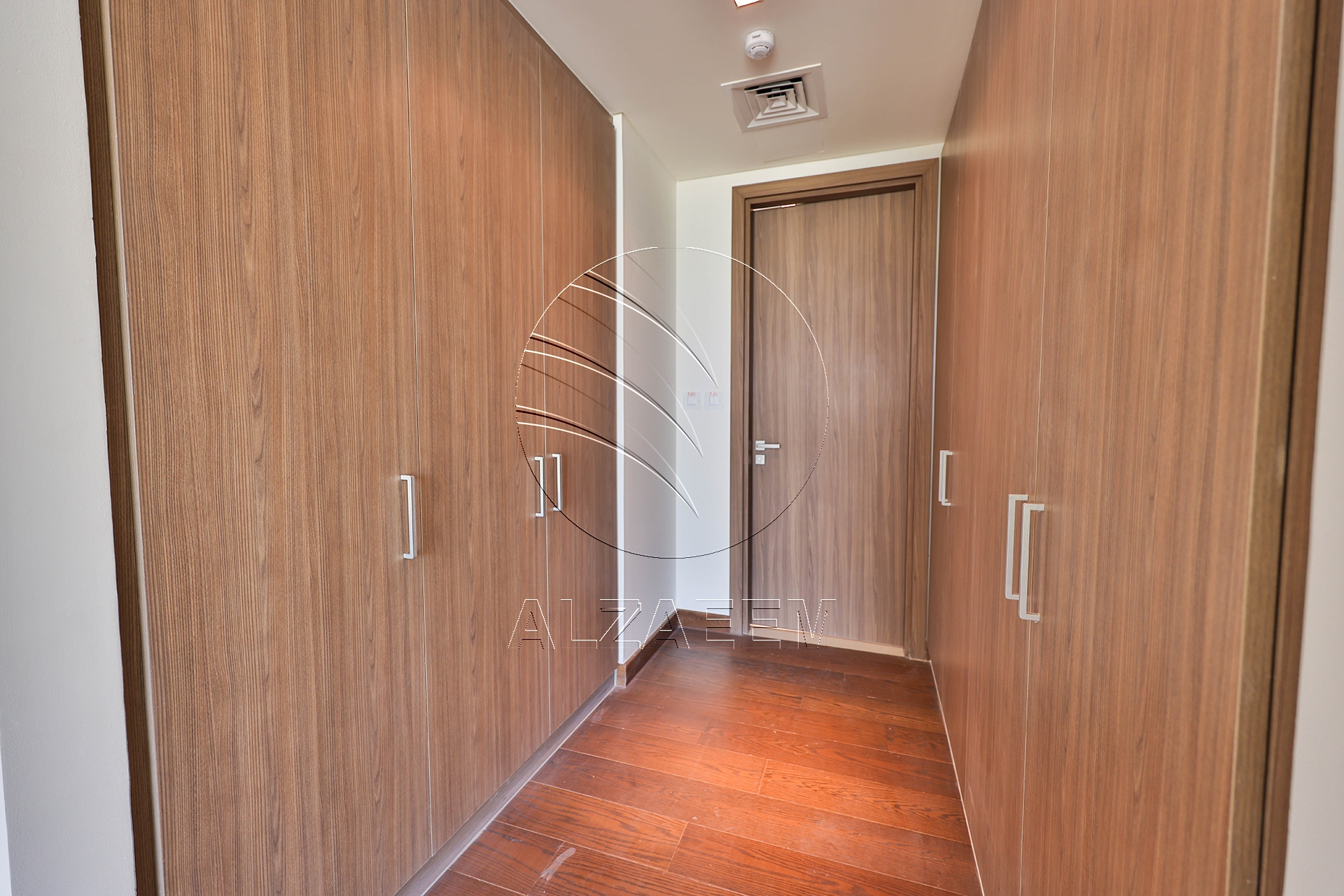 √ Single Row Villa | Golf Course View | VACANT √