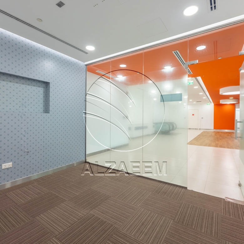 √ Fitted – Spacious Showroom| Ideal Business Location √