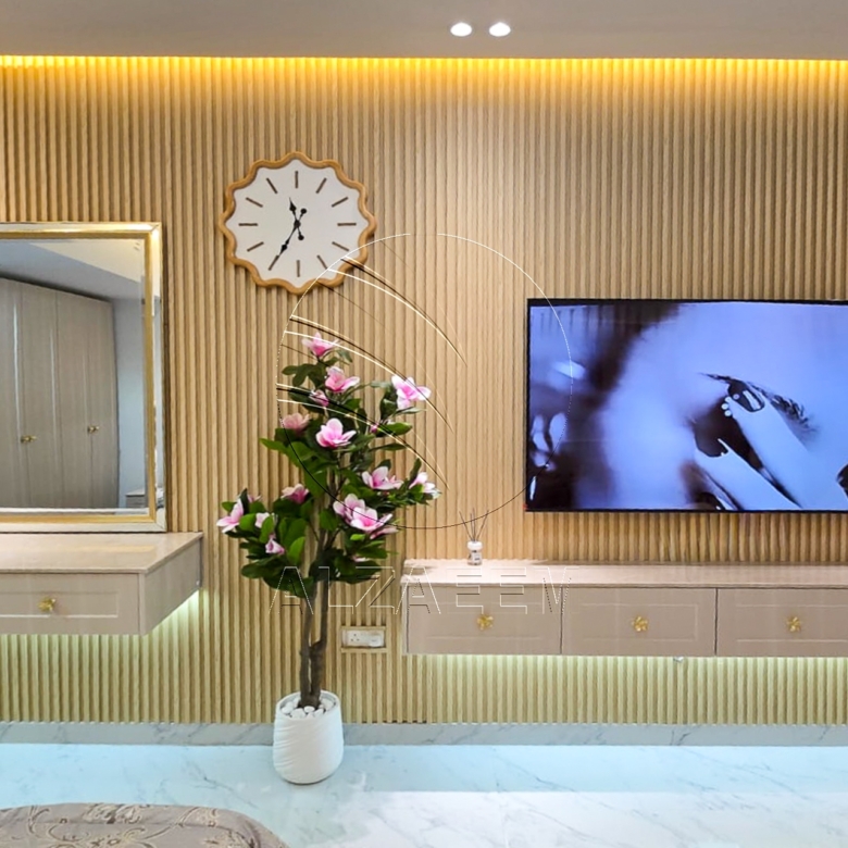 √VACANT | Fully Furnished Studio | Mid Level √