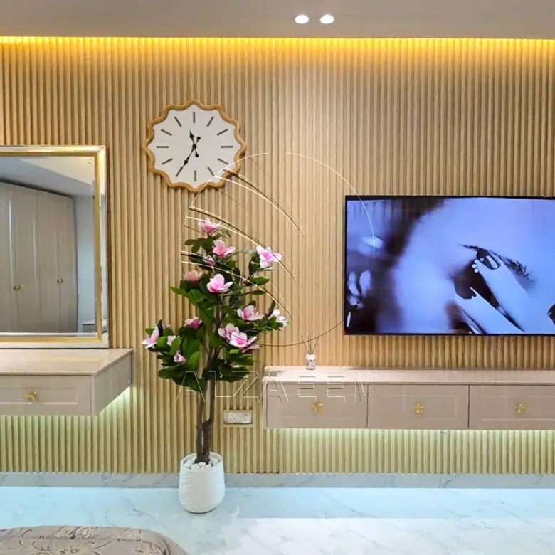 √VACANT | Fully Furnished Studio | Mid Level √