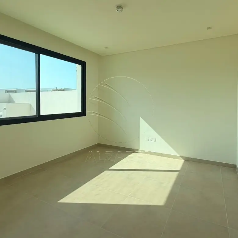 √ Corner 3XS | Rented+Refund | Landscaped √