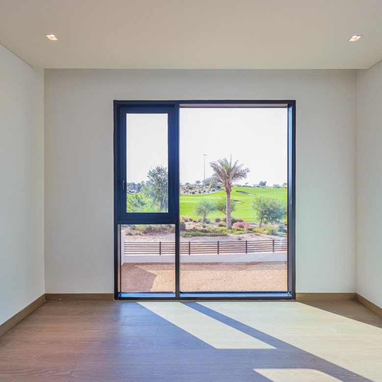 √Biggest Plot in the Project! Full Golf Course View√