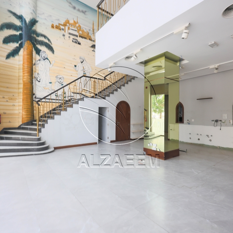 Spacious Retail/Showroom Space in a Prime Location
