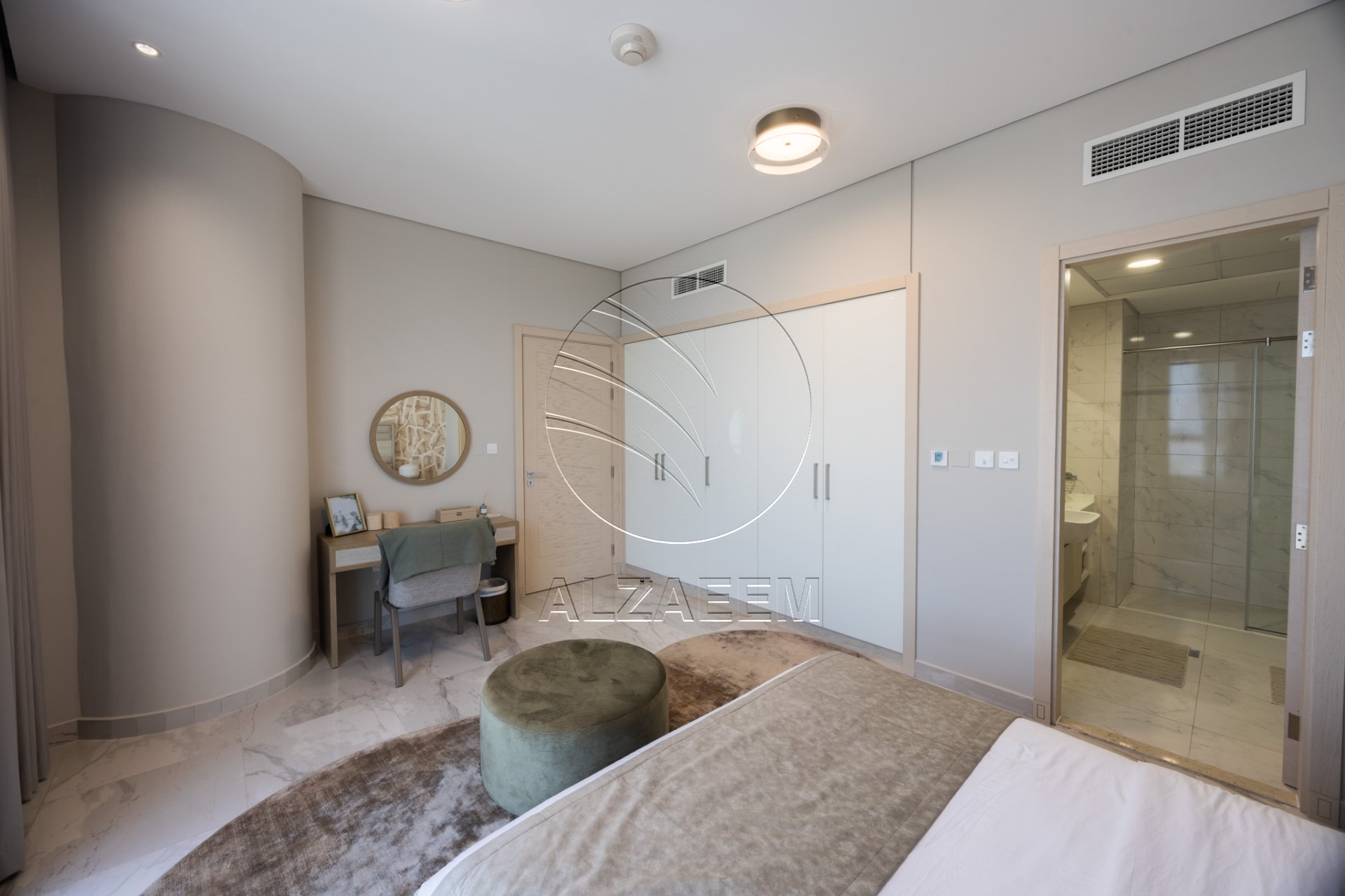 √NO COMMISSION | 1BR + Storage | Ready to Move√