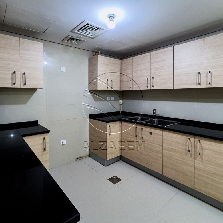 √Higher Floor | Sea View | Rented with Refund √
