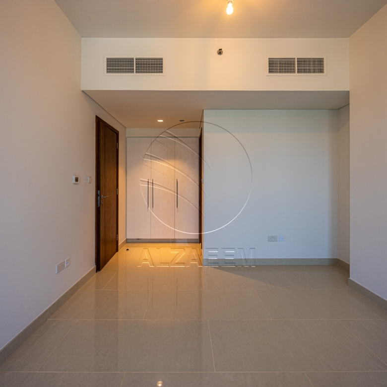 Vacant| Middle floor – Road View | Prime Location