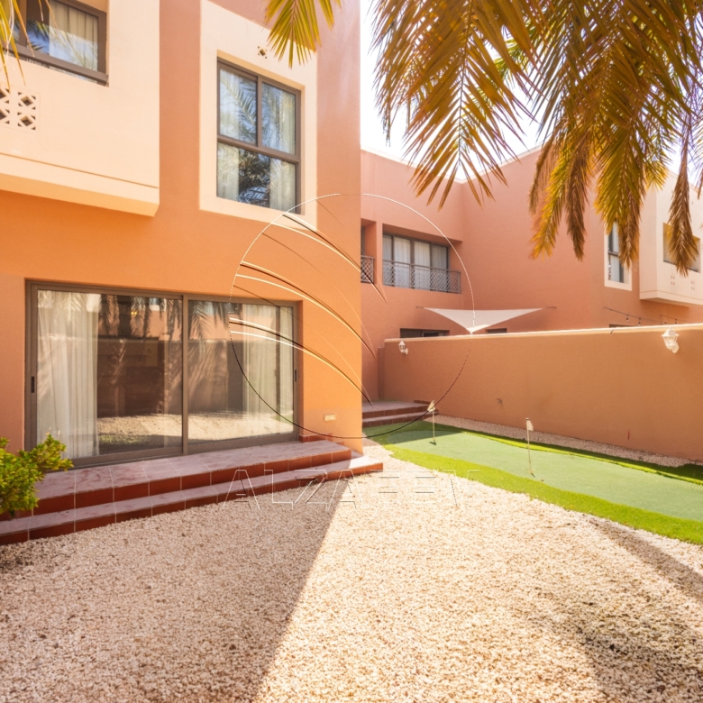 √ VACANT | Prime Location | Spacious 4BR Villa √