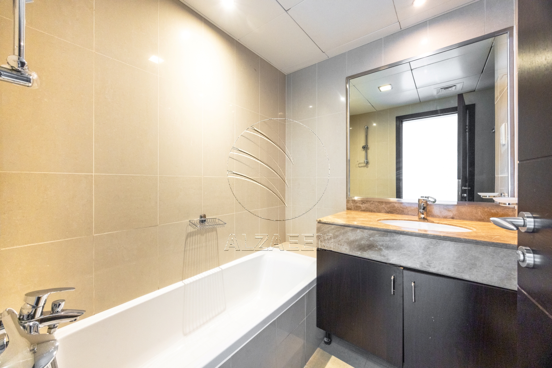 VACANT! | Higher Level | Panoramic Sea View