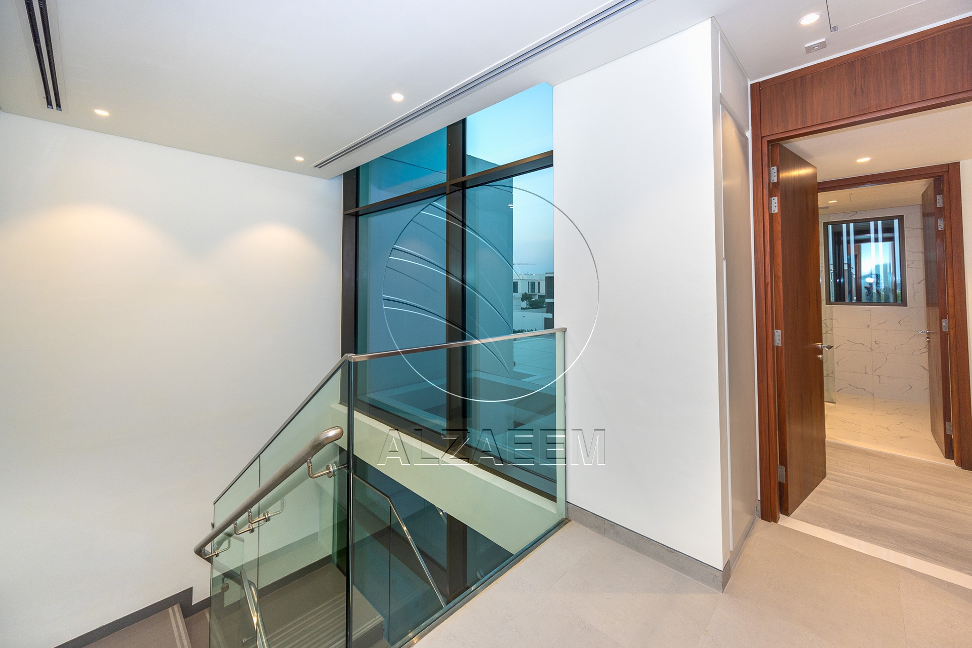 √Standard SR TH -Modified | Extended Living Room√