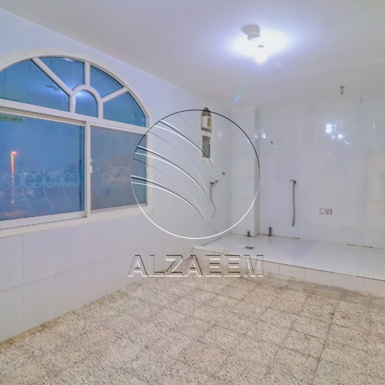 √Corner Villa | 7 Master | Majlis | 2 Kitchen√