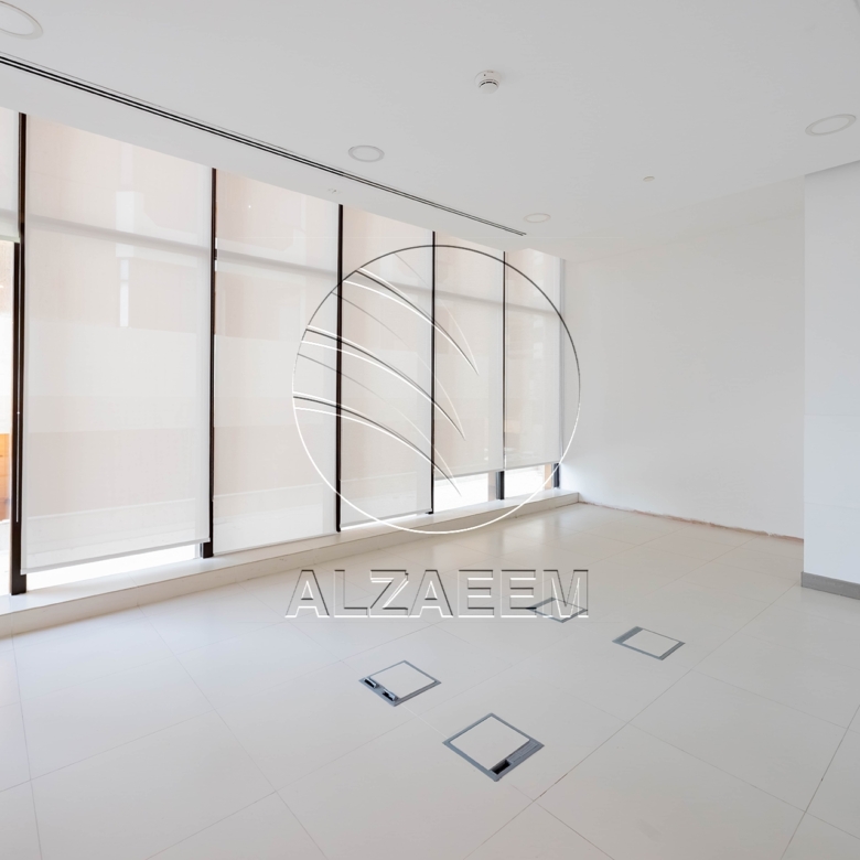 √ Fitted – Spacious Showroom| Ideal Business Location √