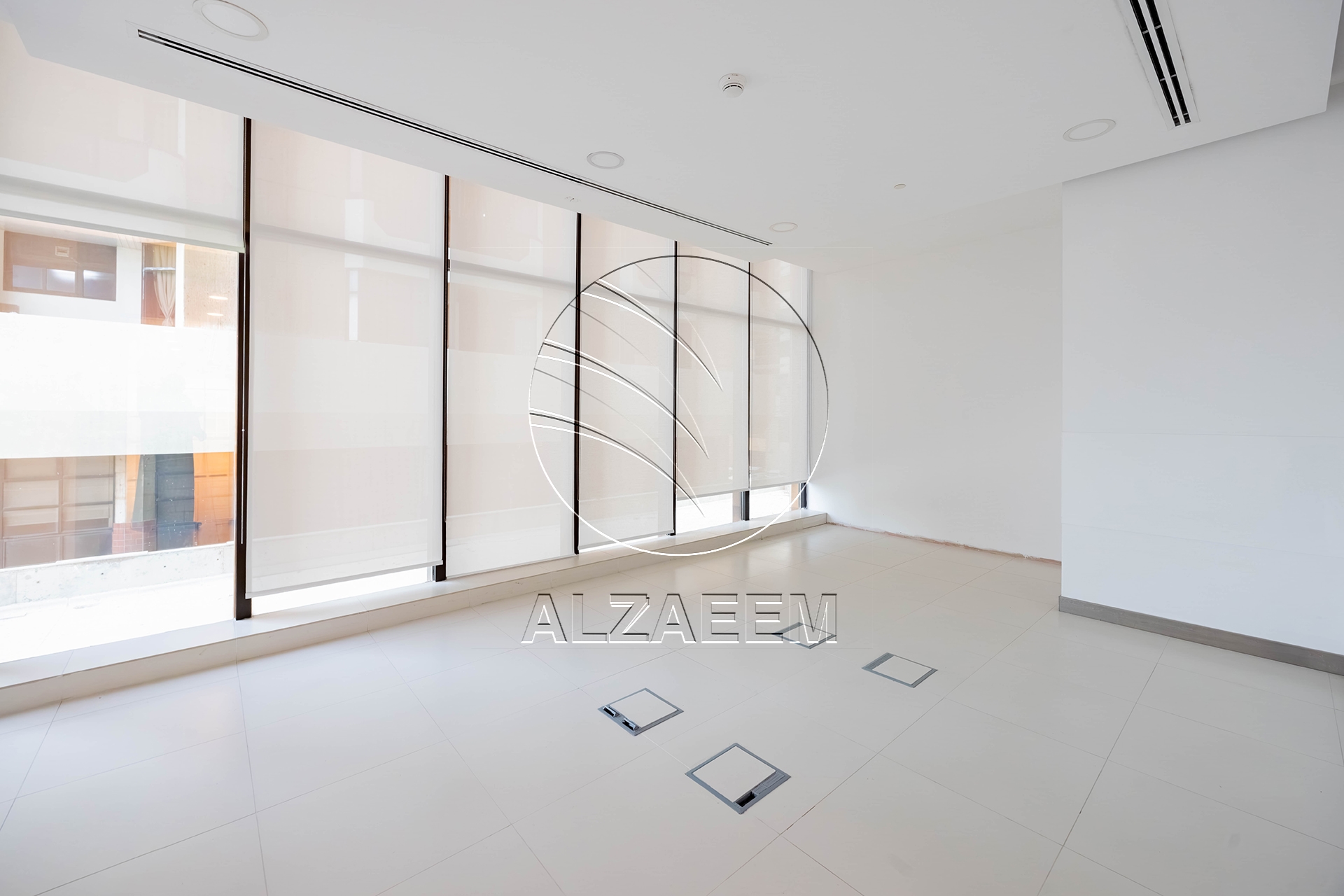 √ Fitted – Spacious Showroom| Ideal Business Location √