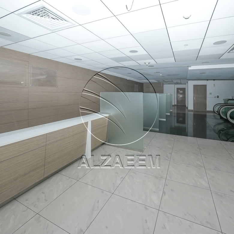 √Prime Showroom+Basement + 2 Mezzanine Levels √