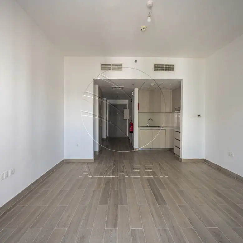 √Vacant | Canal View | High Floor√