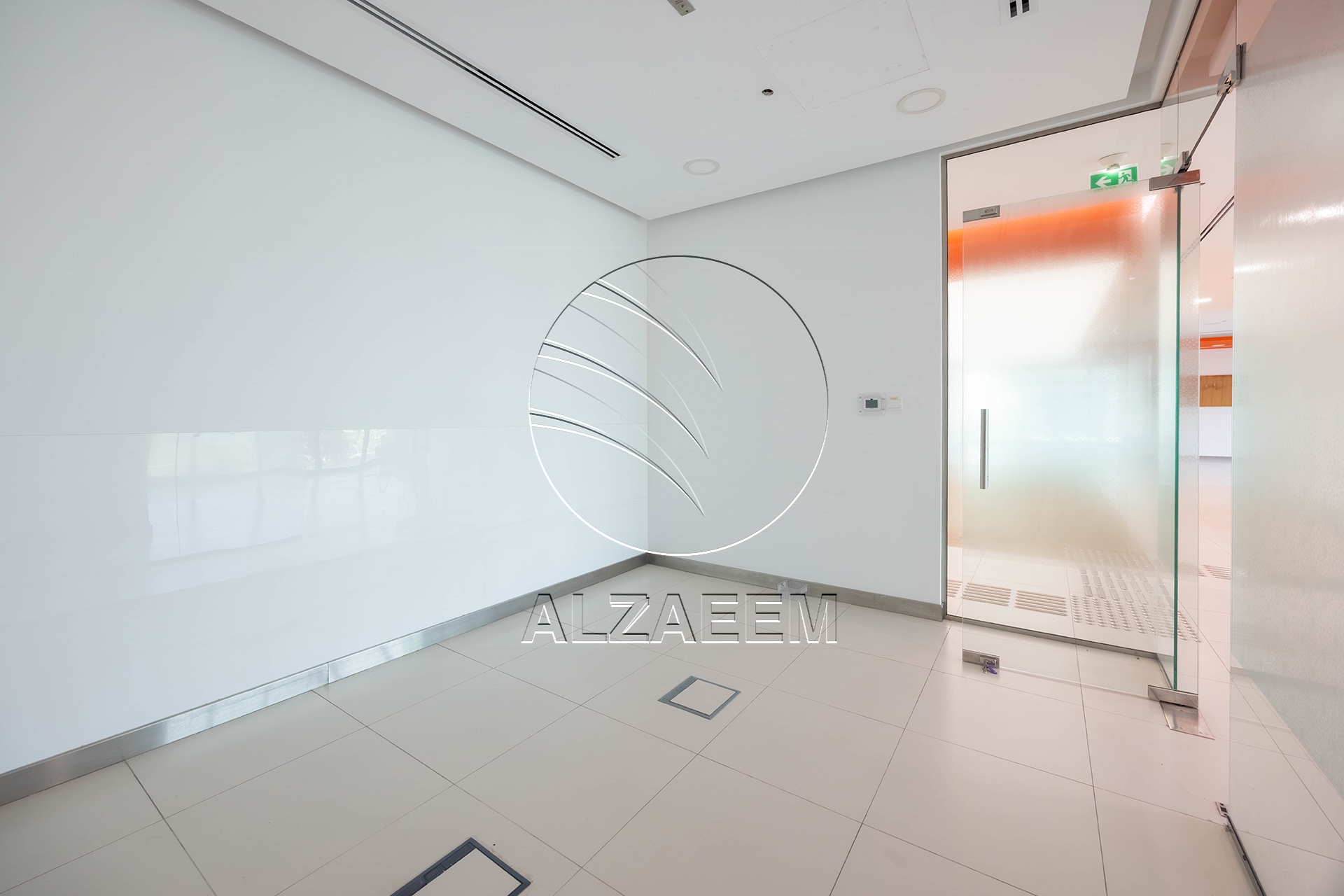 √ Fitted – Spacious Showroom| Ideal Business Location √