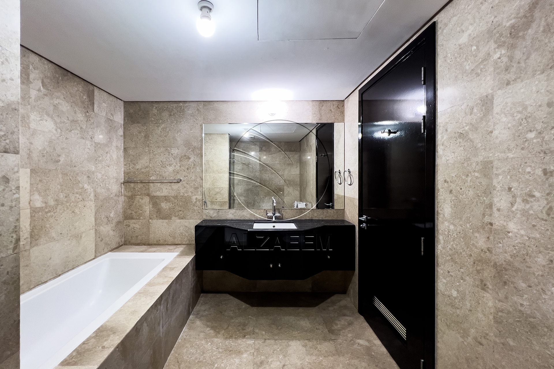 √Higher Floor | Sea View | Rented with Refund √