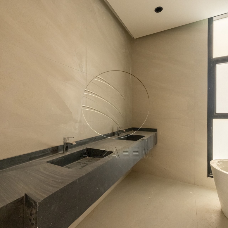 √Private Pool | High Ceiling | 654 SQM PLOT√