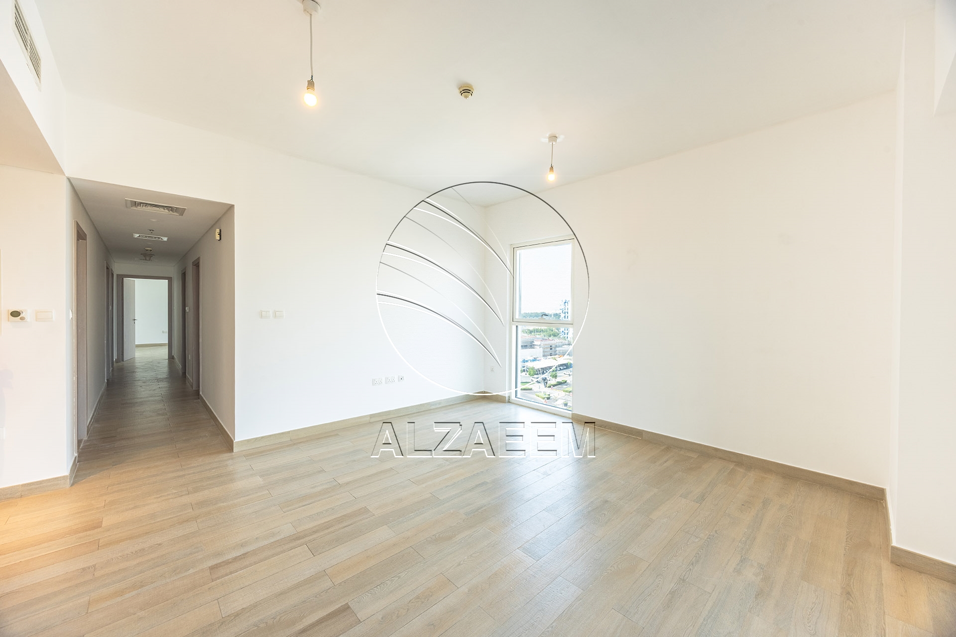 √Full Canal View | Waterfront Living | Top Floor√