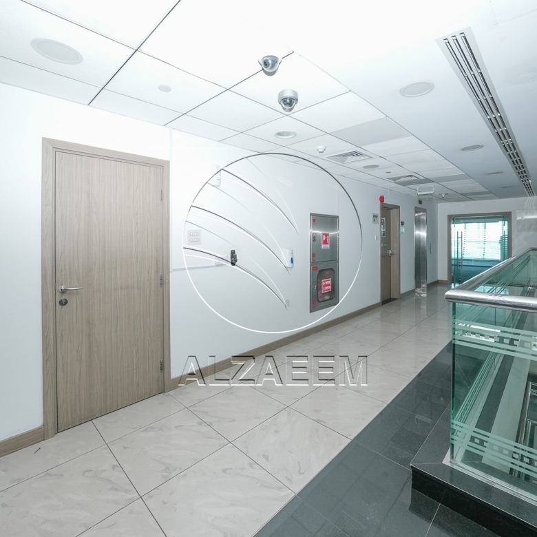 √Prime Showroom+Basement + 2 Mezzanine Levels √
