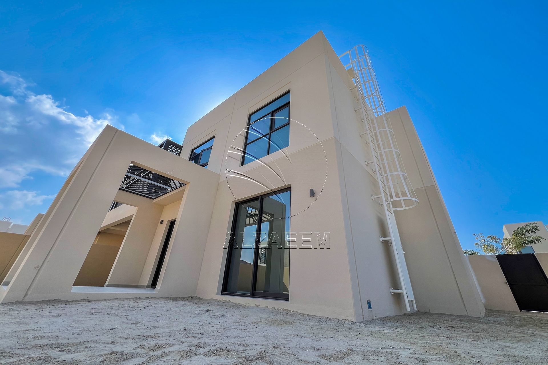√UPCOMING! End Unit | Big Plot | Prime Location√