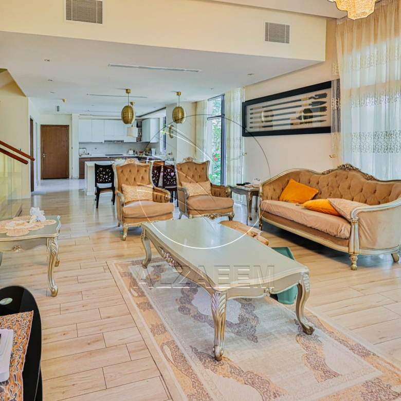 √VIP Upgraded Villa | Corner Single Row | Jacuzzi√