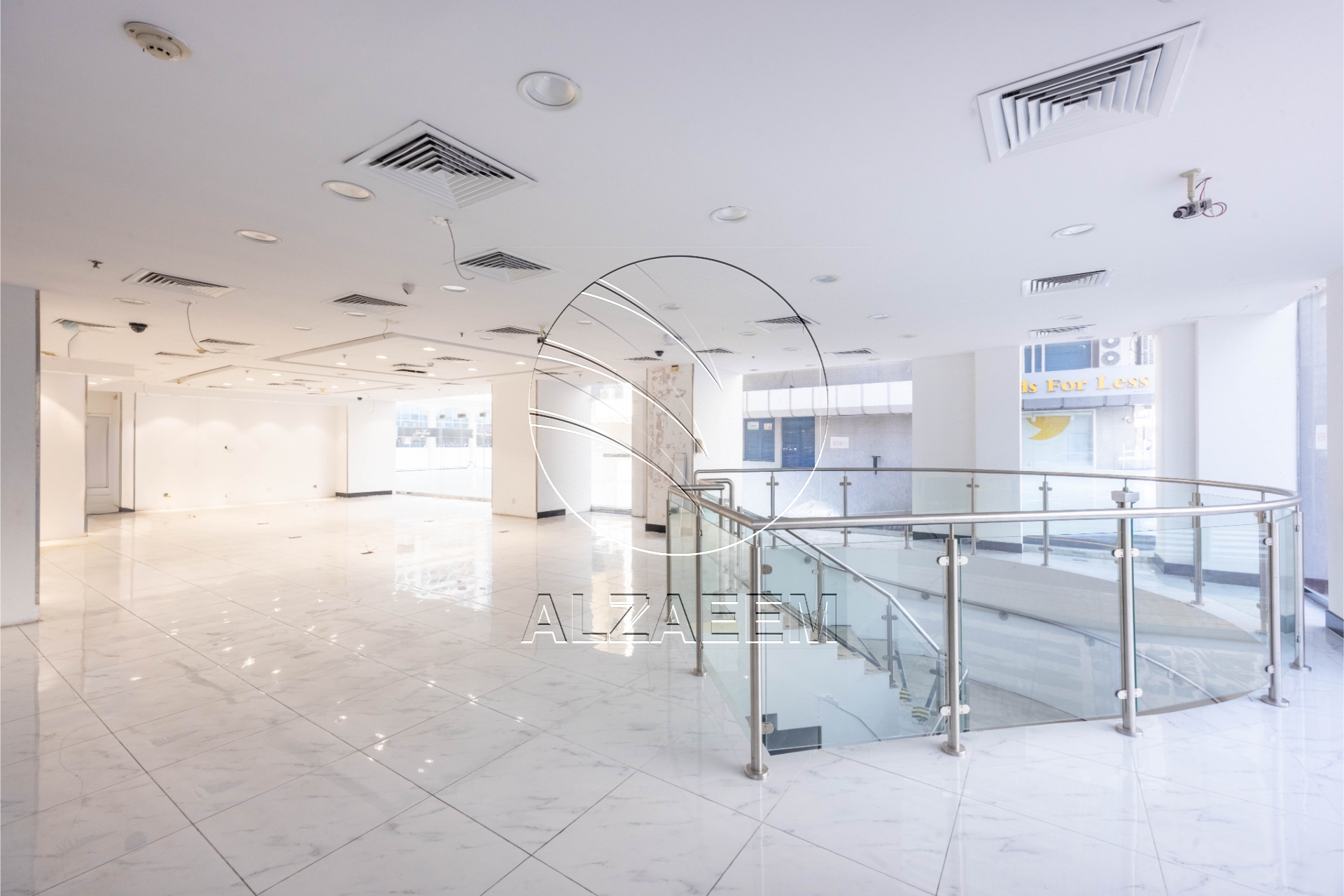 √SHOWROOM | Ideal Space for Retail Business√