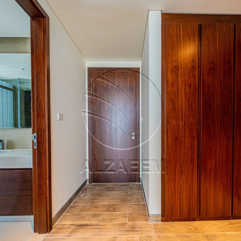 √Corner | Single Row | Big Plot Size | 5BR SELECT√