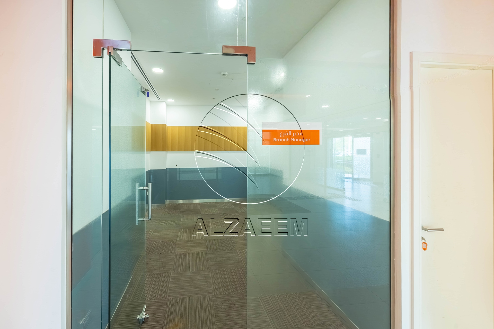 √ Fitted – Spacious Showroom| Ideal Business Location √