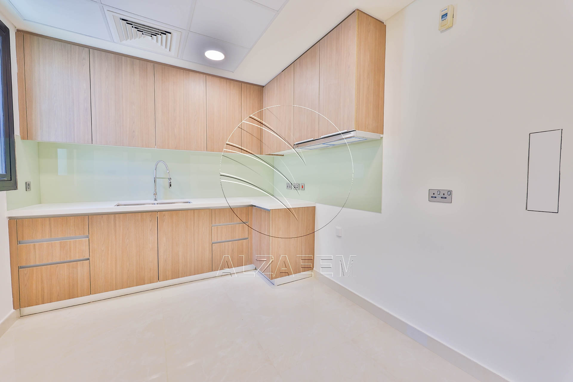 √ Single Row Villa | Golf Course View | VACANT √